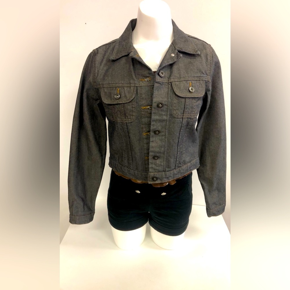POLO JEANS CO RALPH LAUREN DENIM JACKET BUTTONS DOWN IN SIZE MEDIUM